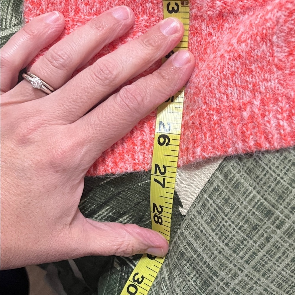 Zara Coral Knit V-Neck Women's Sweater - Picture 9 of 9